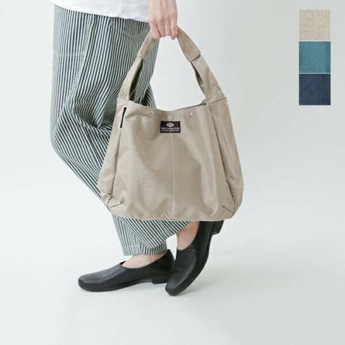 BAG'n'NOUN バッグンナウン モンタナナイロンワンショルダーバッグ