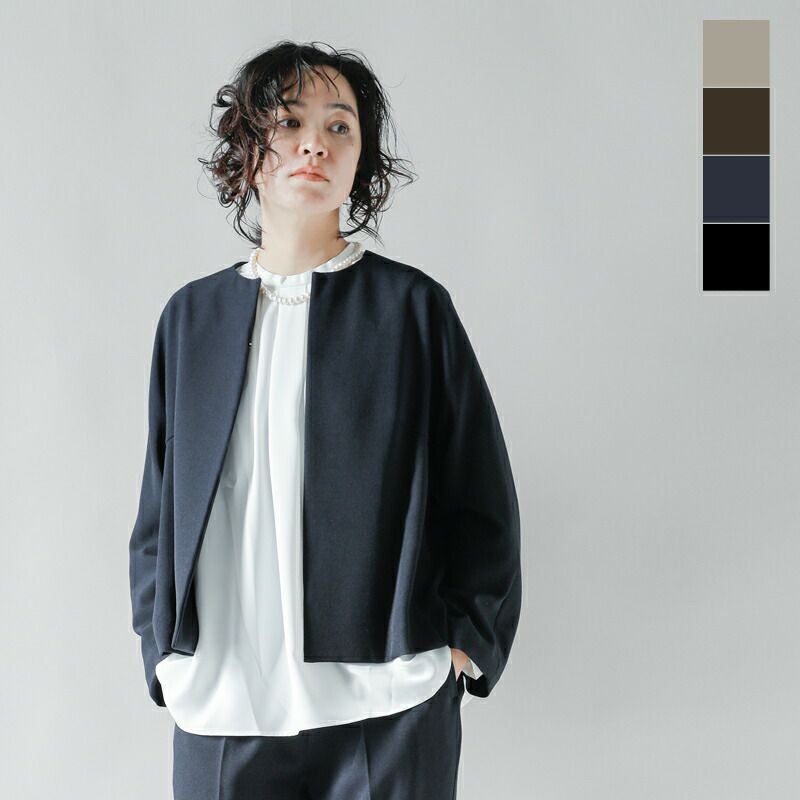 whyto ホワイト インバーテッド プリーツ ノーカラー ジャケット “no
