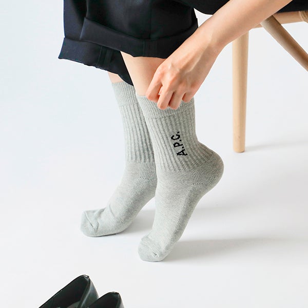 A.P.C. アー ペー セー ロゴ リブ クルーソックス 靴下 “CHAUSETTE