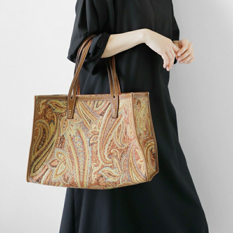 A VACATION ア ヴァケーション カウレザー ハンドル スクエア トート