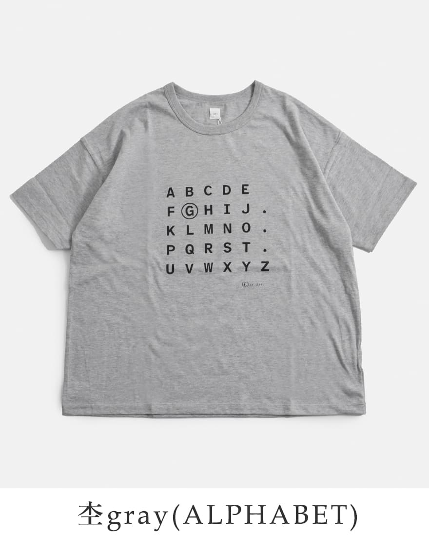 g グラム コットン 天竺 プリント Tシャツ “COMMENT / ALPHABET