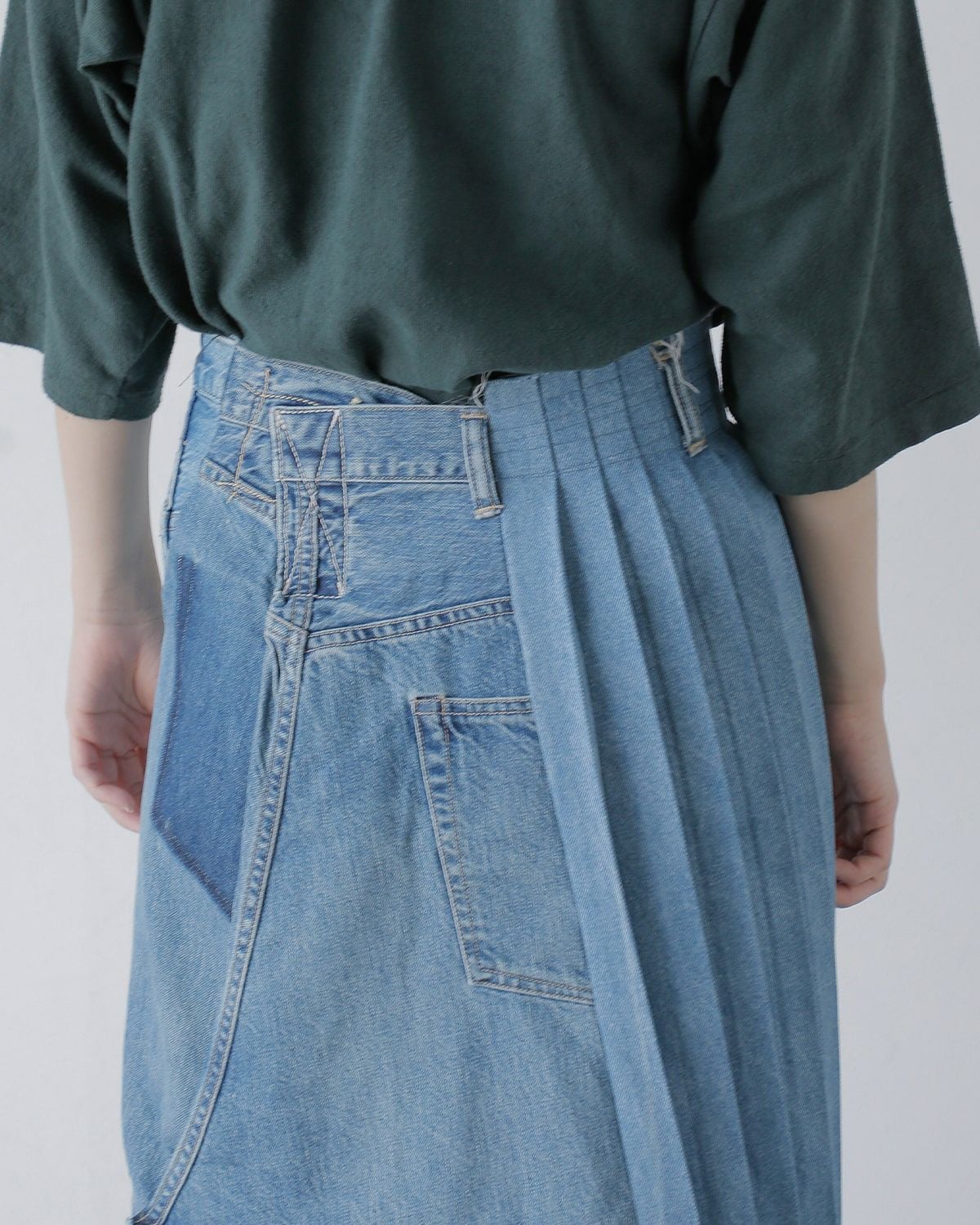 KURO クロ リメイク デニム プリーツ スカート “REMAKE DENIM MARK VI