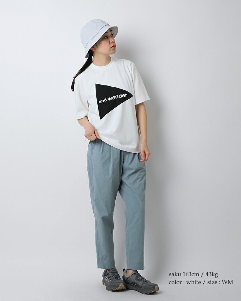 and wander アンドワンダー 速乾 ビッグロゴ 半袖Tシャツ and wander