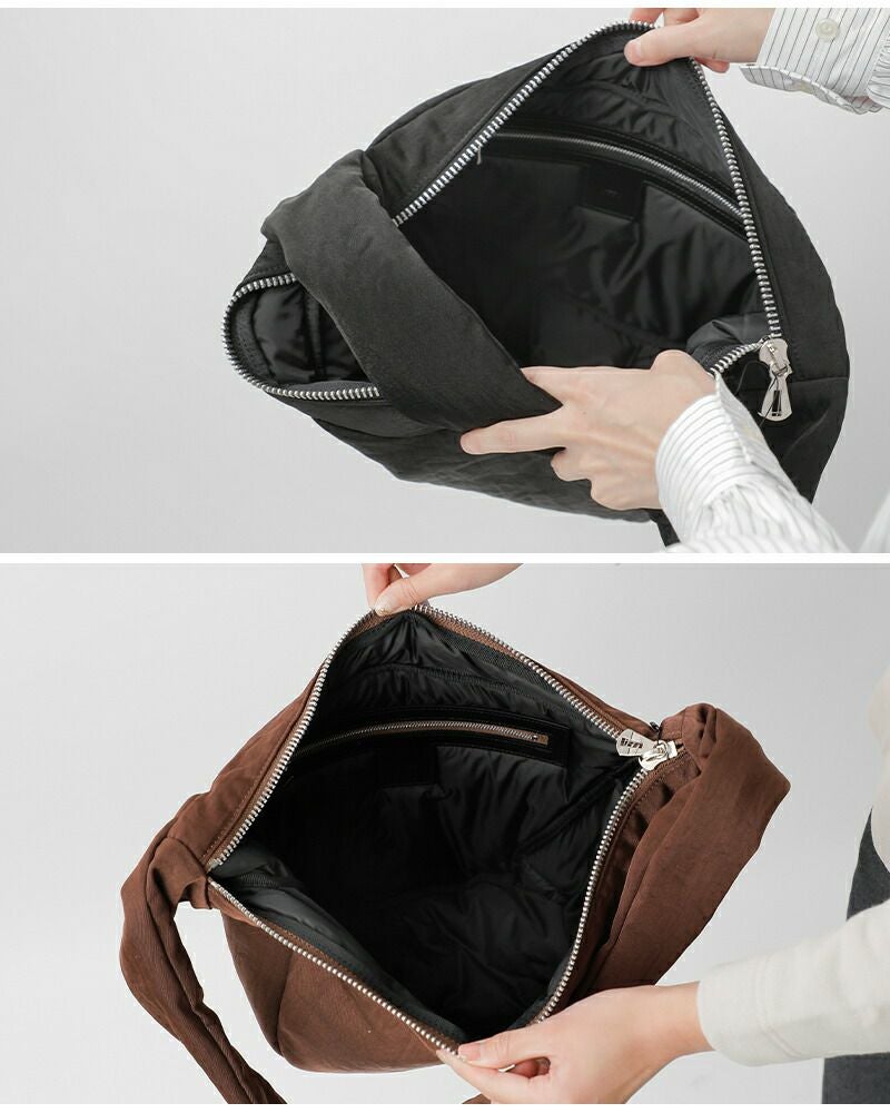 ITTI イッチ 撥水 三日月型 ショルダーバッグ ANNIE PUFFER TOWN MOON