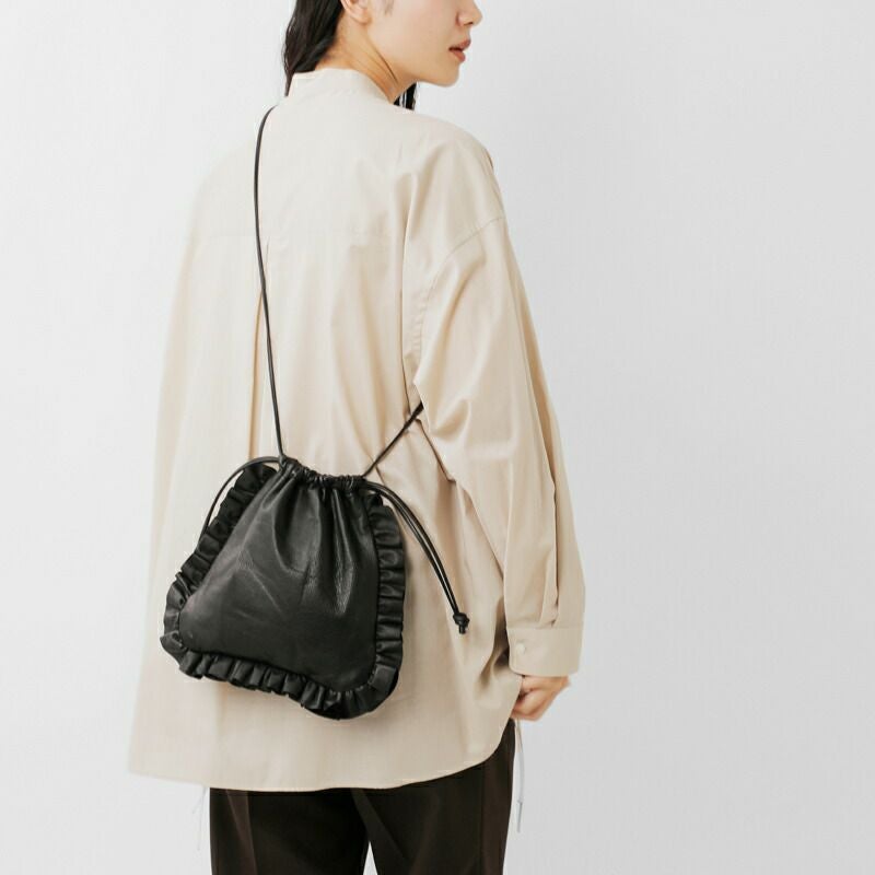 Sisii シシ レザー ミニサイズ フリルポーチ “MINI SIZE FRILL POUCH