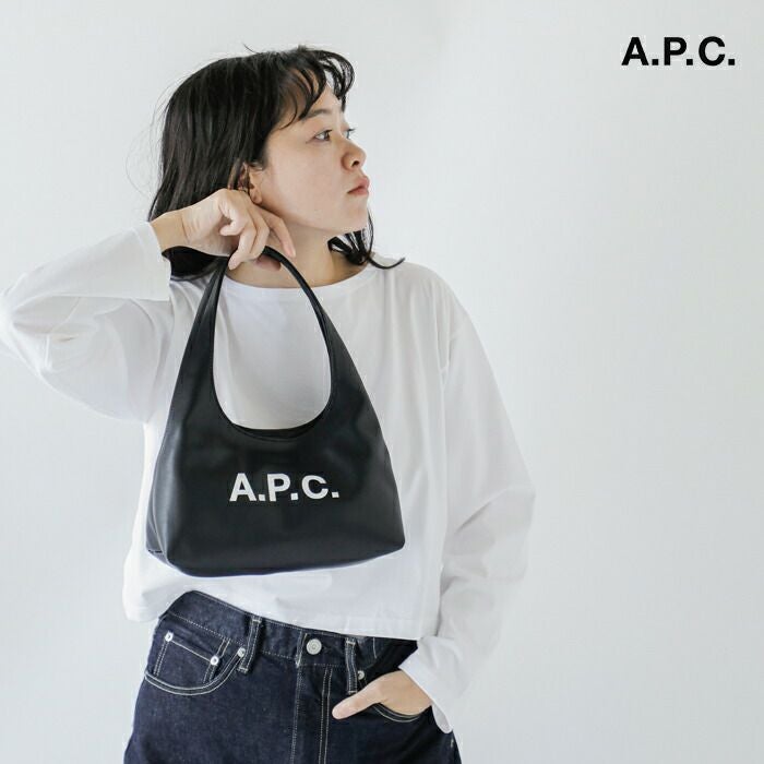 A.P.C. アー ペー セー ニノン ベビー ショルダーバッグ “BABY NINON