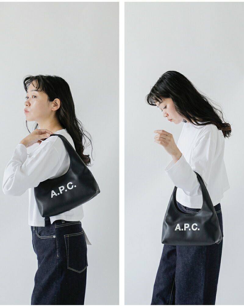 A.P.C. アー ペー セー ニノン ベビー ショルダーバッグ “BABY NINON