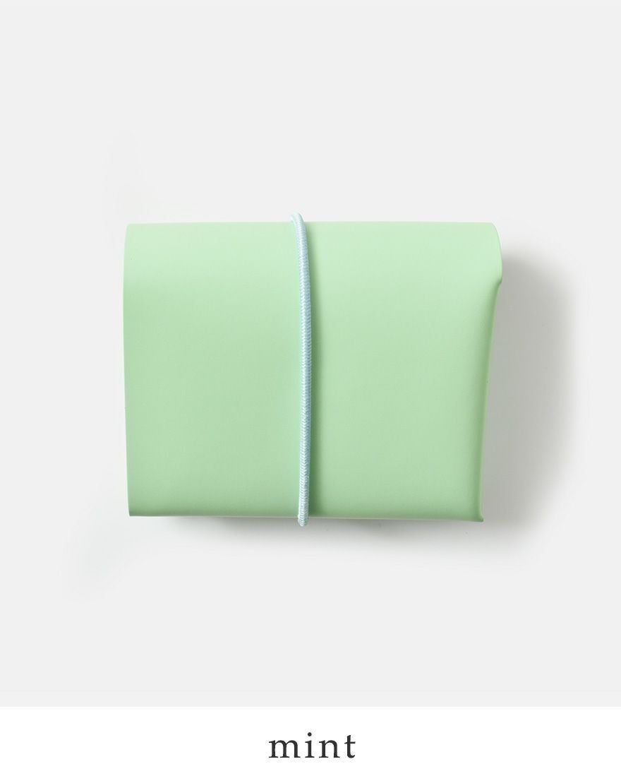 irose イロセ カウレザー シームレス ミニウォレット“SEAMLESS MINI