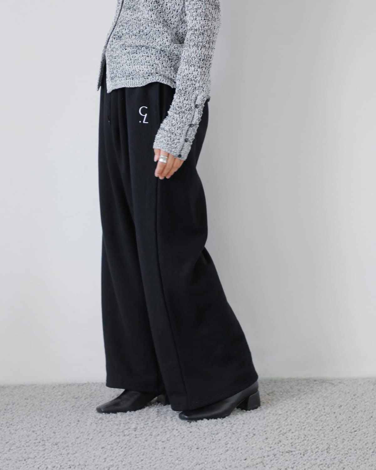 CLANE クラネ ロゴ スウェット タック ワイド パンツ “LOGO SWEAT TUCK CLANE クラネ ロゴ スウェット タック ワイド パンツ “LOGO SWEAT TUCK