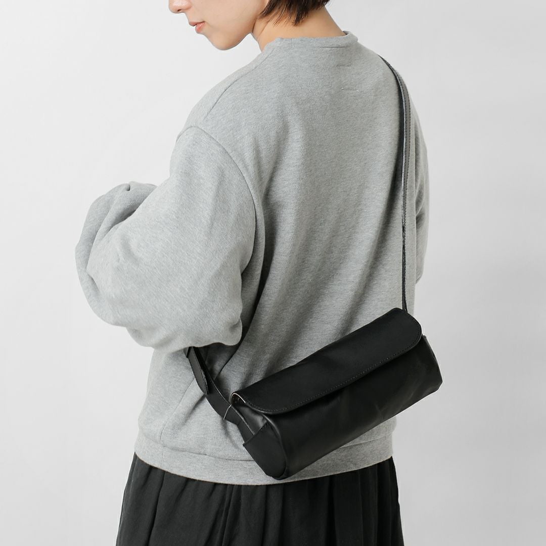mononogu モノノグ レザー チューブ ミニ フラップ ショルダーバッグ