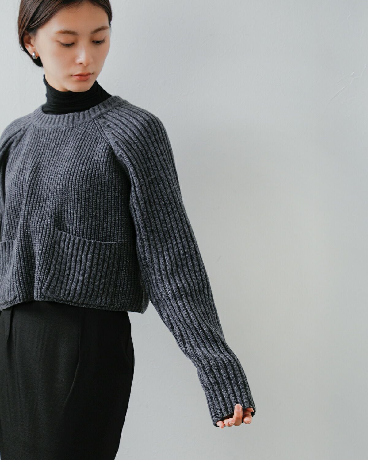 40%OFF】Hella ヘラ クロップド リブ編み ニット プルオーバー