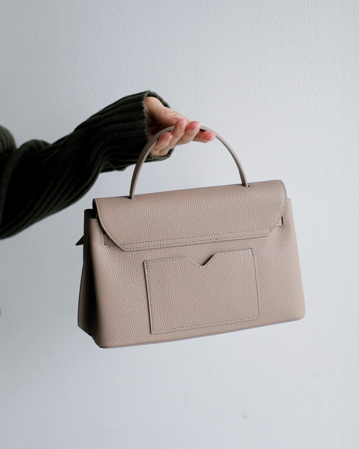 TOV トーヴ カウレザー シボ クロスリボン 2way ショルダー