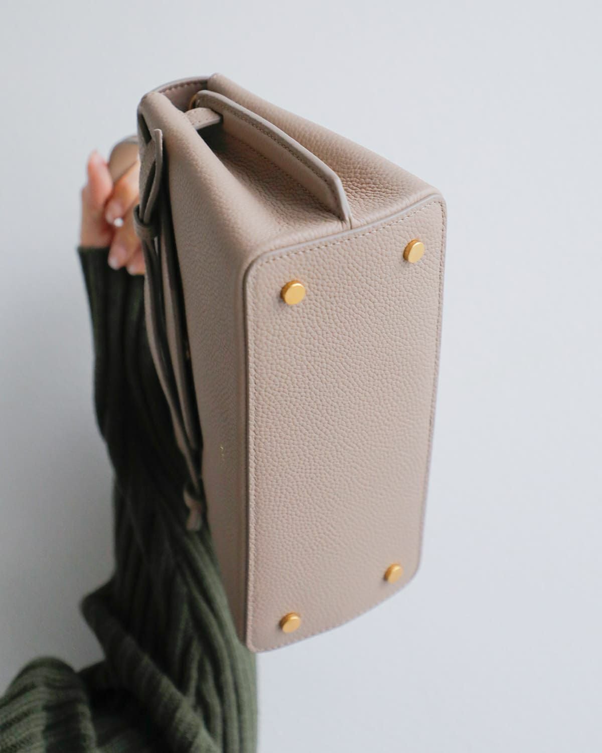 TOV トーヴ カウレザー シボ クロスリボン 2way ショルダー