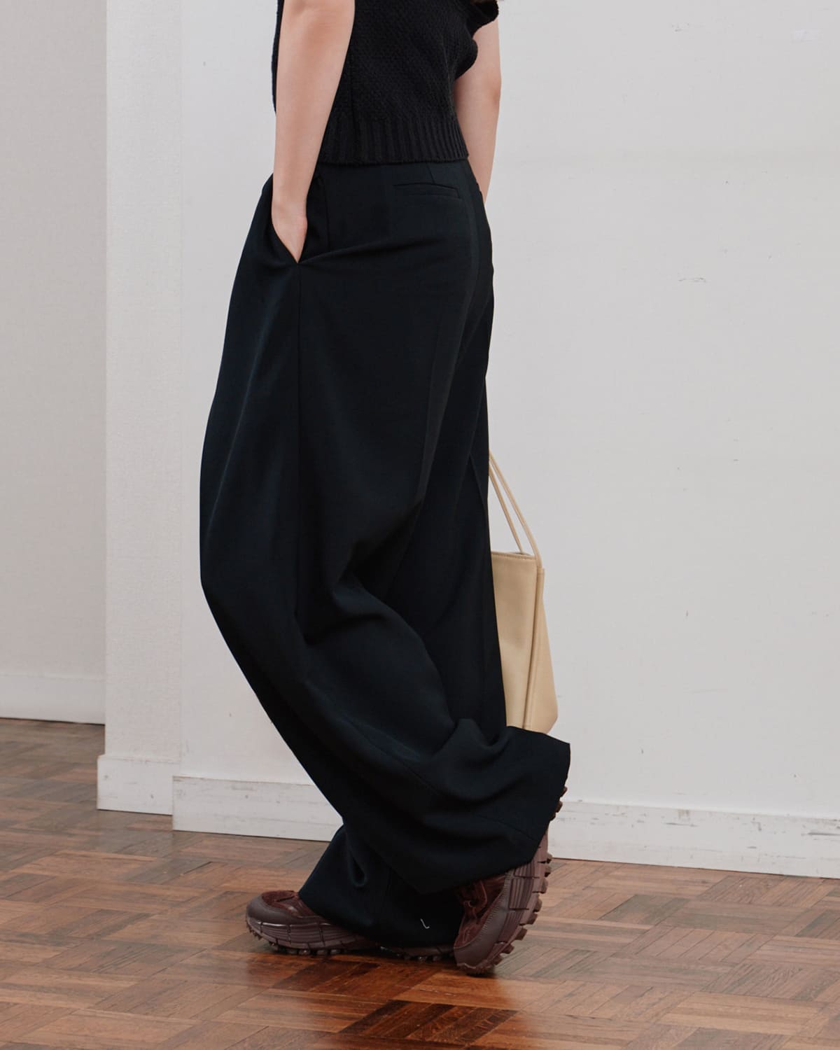 Hella ヘラ ダブルタック ワイドパンツ “DOUBLE TUCK WIDE PANTS” h261