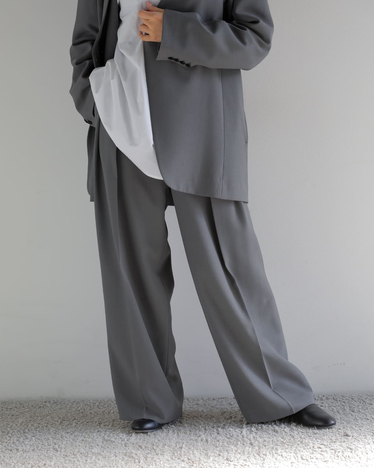30%OFF】Hella ヘラ ダブルタック ワイドパンツ “DOUBLE TUCK WIDE