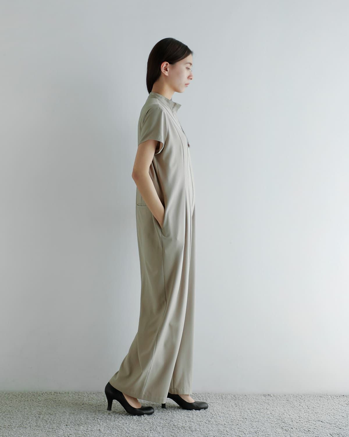 Hella ヘラ ワイドタック ジャンプスーツ “WIDE TUCK JUMPSUIT” h261