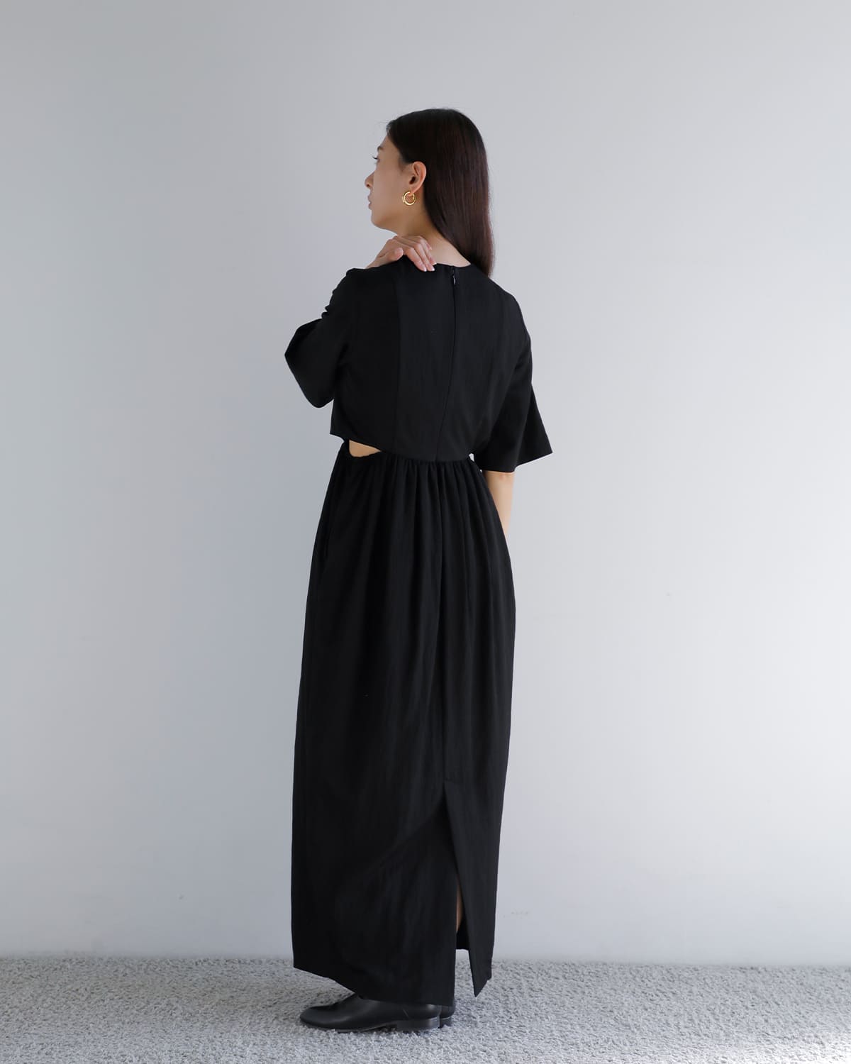 Hella ヘラ ウエストサイドスリット コクーン ドレス “WAIST SIDE SLIT