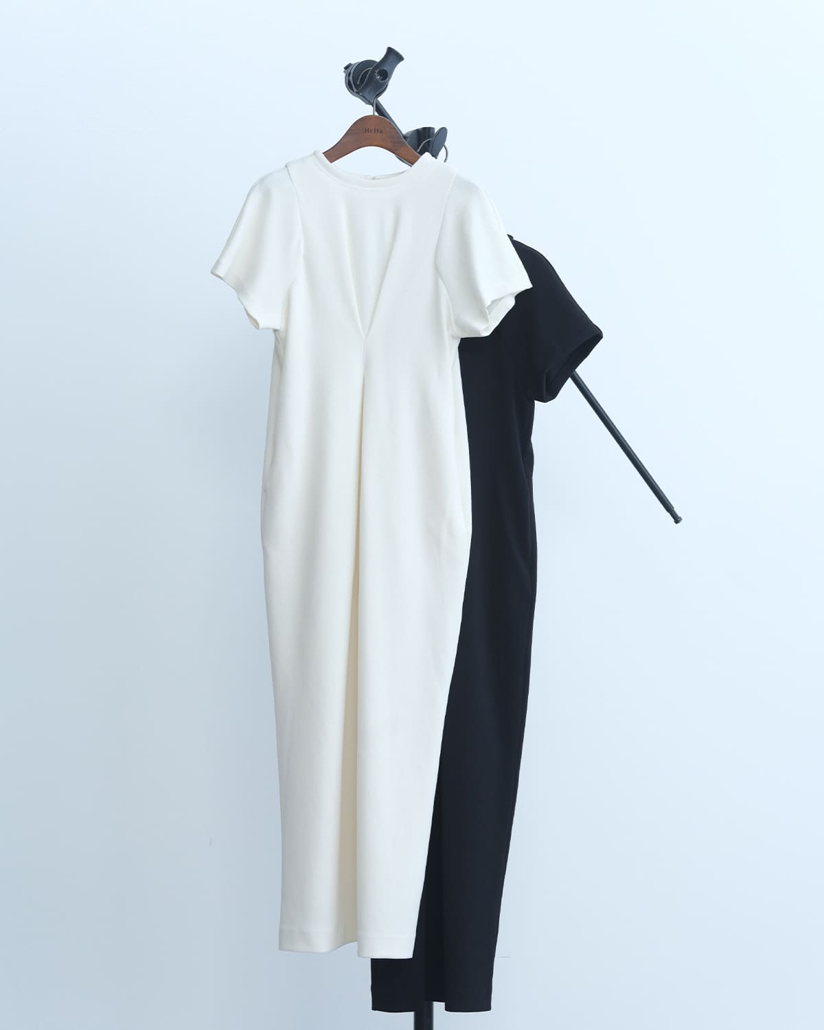 hatarake kusa さま専用 Hella ヘラ フロント タック コクーン ドレス “FRONT TUCK COCOON