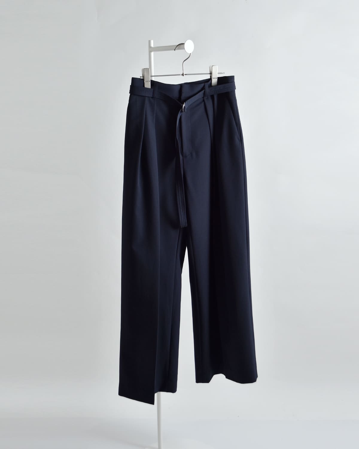 30%OFF】MANOF マノフ ベルト付き タックイン ワイドパンツ 80110-7043