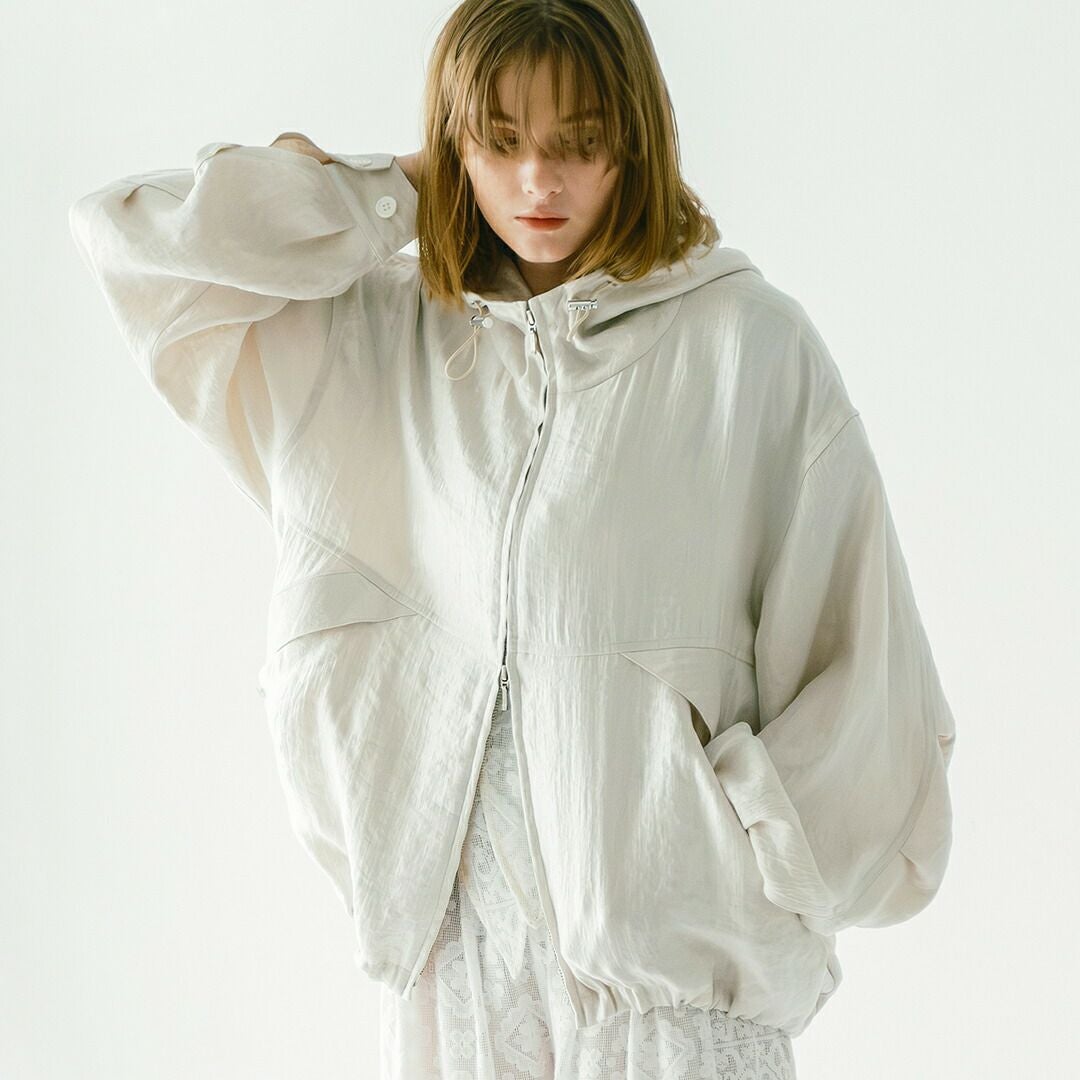 whyto ホワイト シャイニー フーディー ブルゾン “shiny hoodie