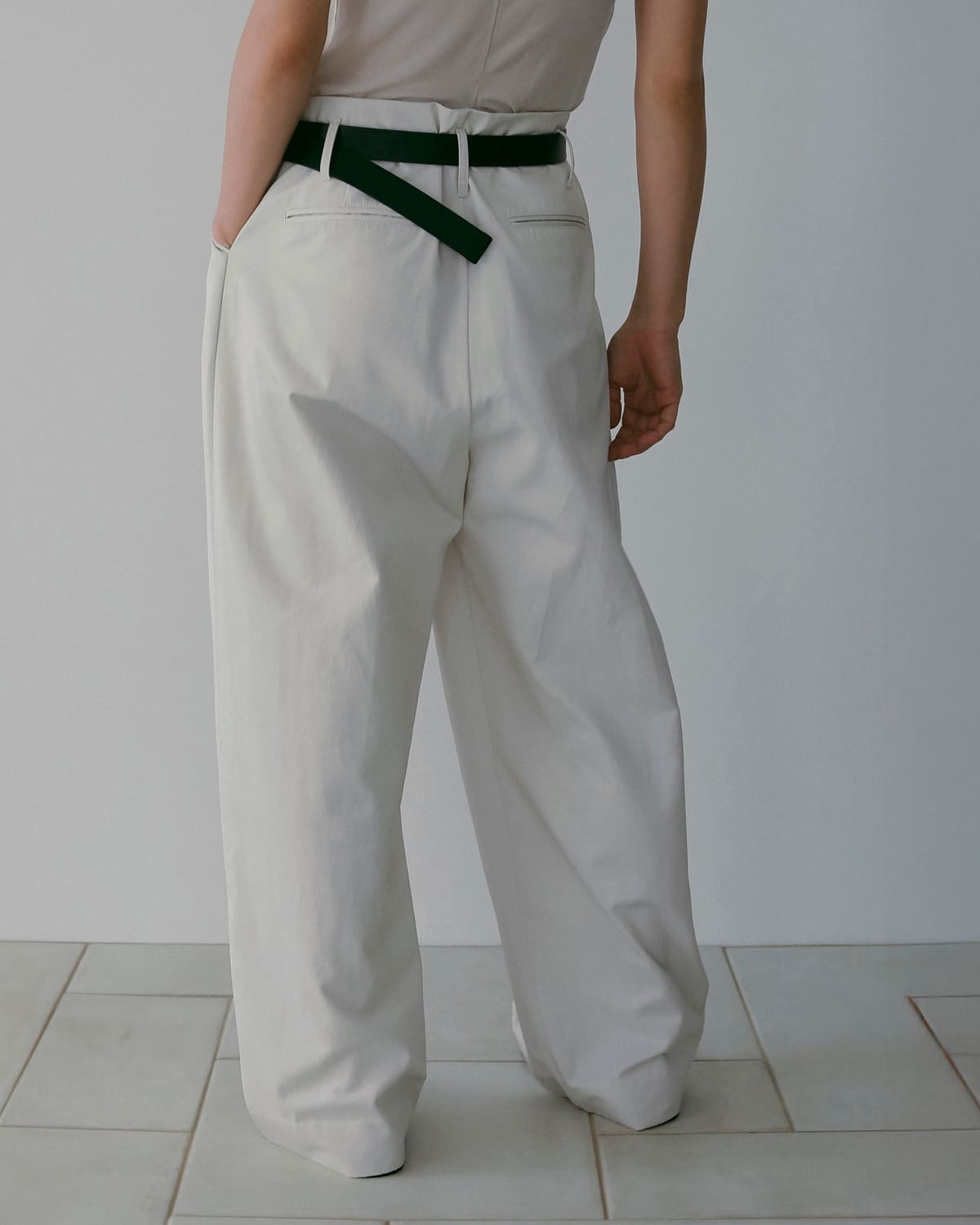 anuke アンヌーク ツイル タック ルーズ ワイドパンツ Twill Loose