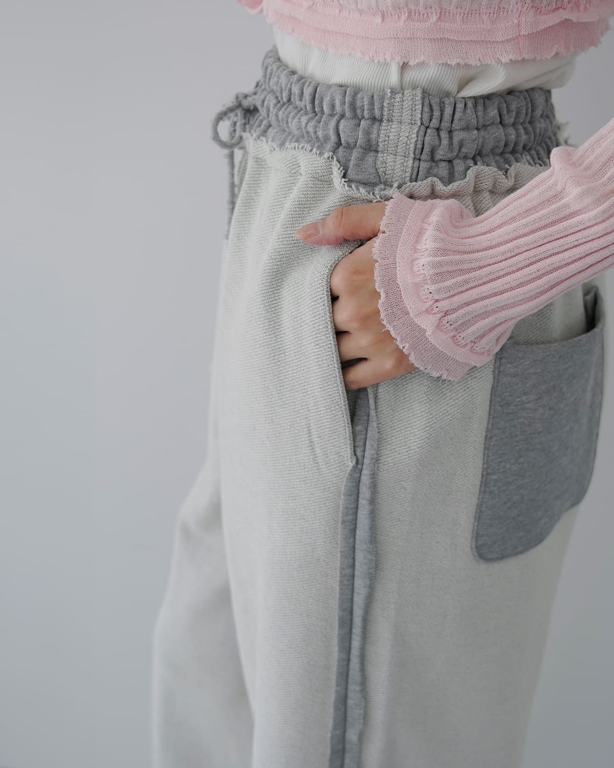 FLOWER フラワー リバース サイド スウェットパンツ “Reverse side