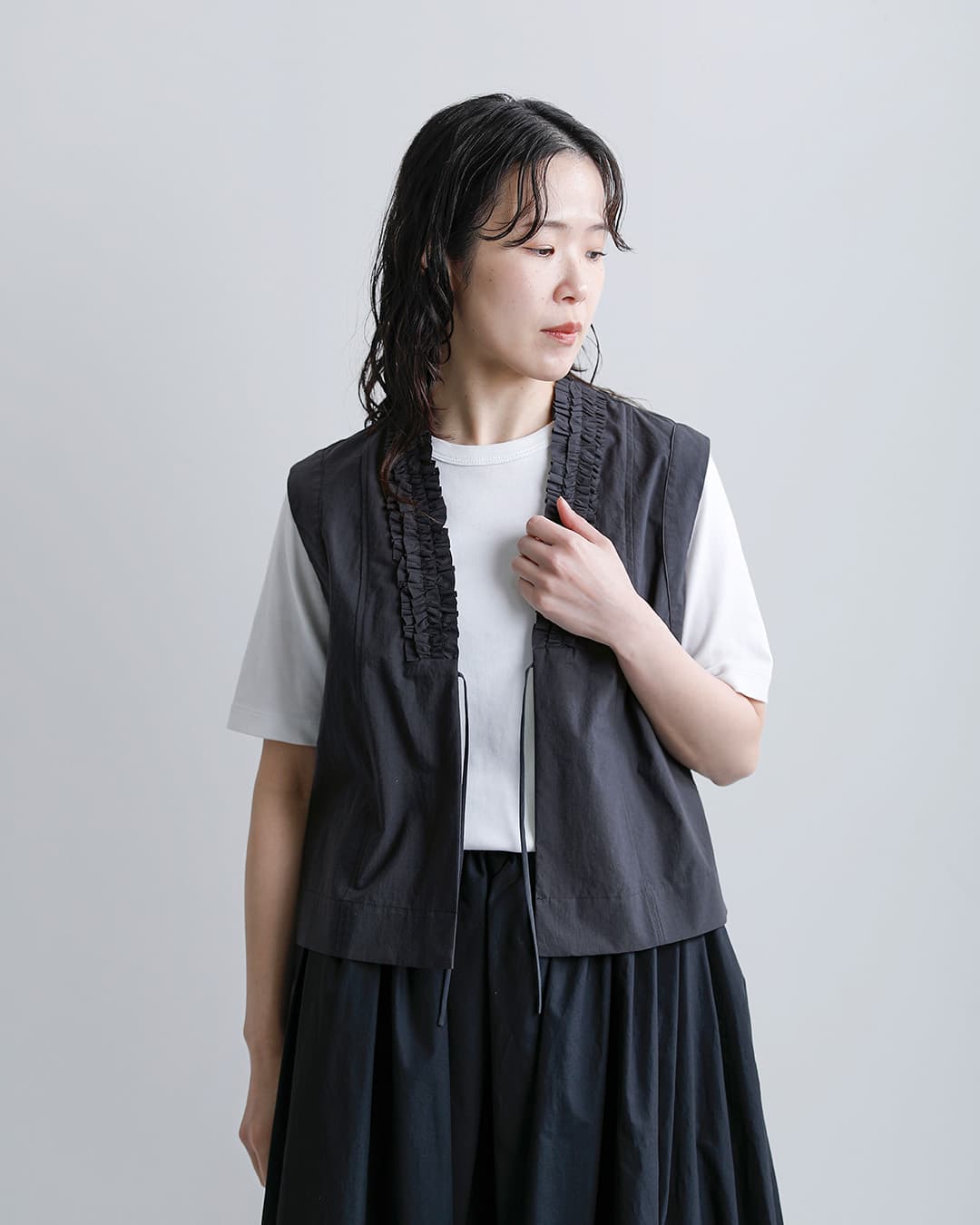 U PHORICA ユーフォリカ 近江晒コットン Vネック フリル ジレ u24