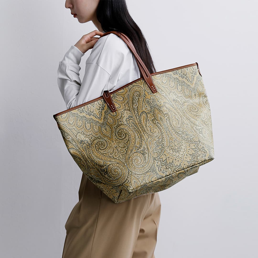 A VACATION ペイズリー柄　トートバッグ A VACATION ア ヴァケーション ペイズリー トート バッグ ROAM 26ss