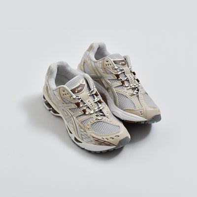 3こ1】ASICS アシックス ゲルニンバス スポーツスタイル スニーカー 