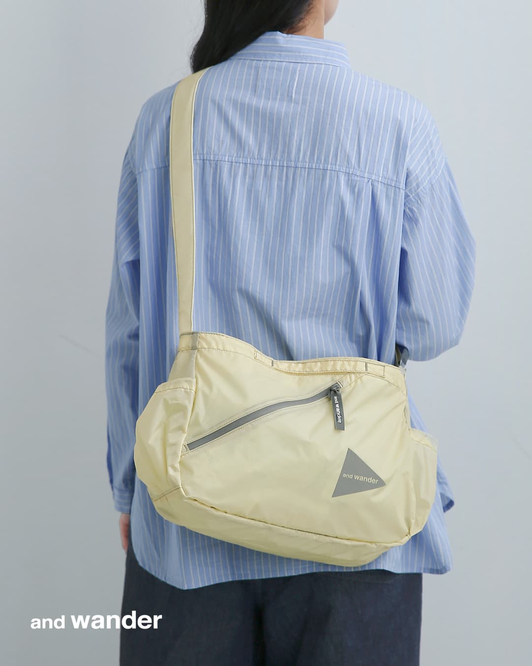 and wander アンドワンダー シル ショルダーバッグ sil shoulder bag