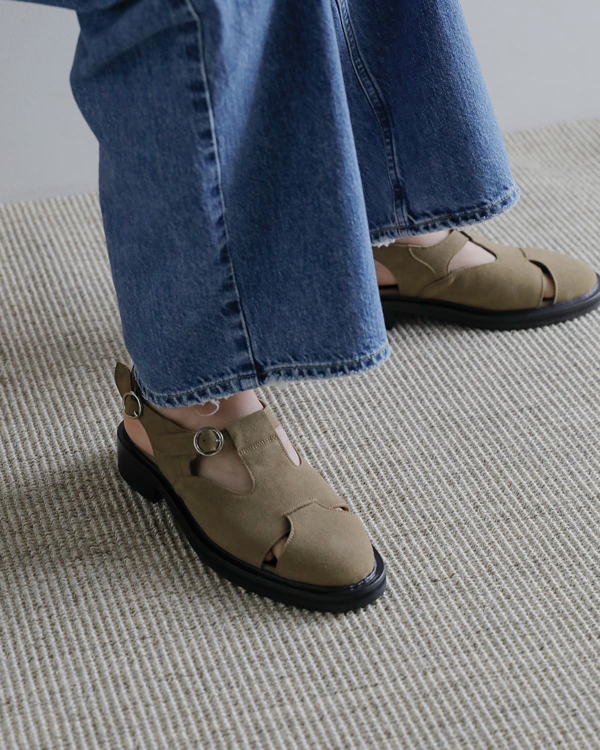 30%OFF】ALM. アルム カウレザー ミュール “SALACIA LEATHER MULES