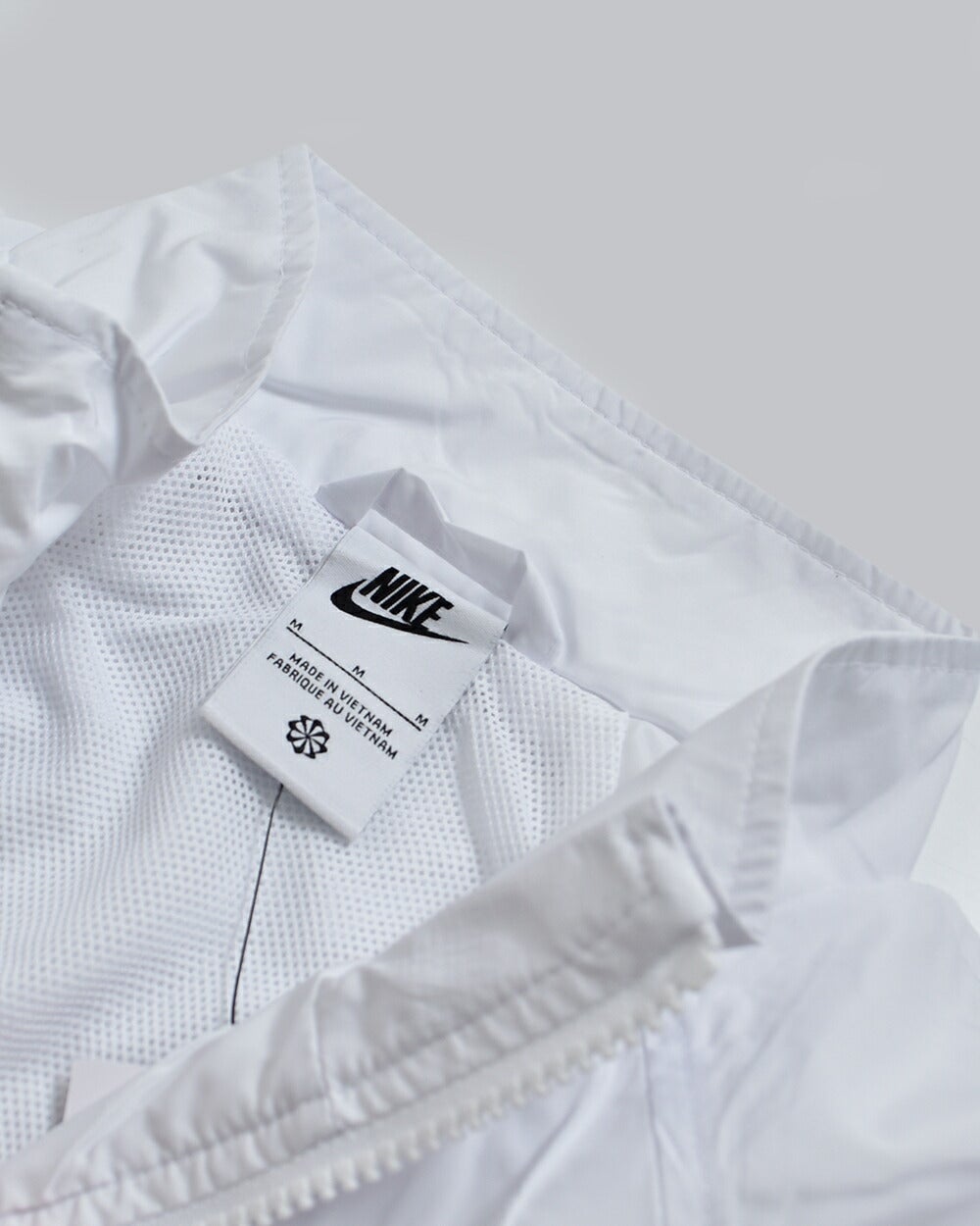 NIKE ナイキ ウィメンズ クラシック UV トラックジャケット io1474