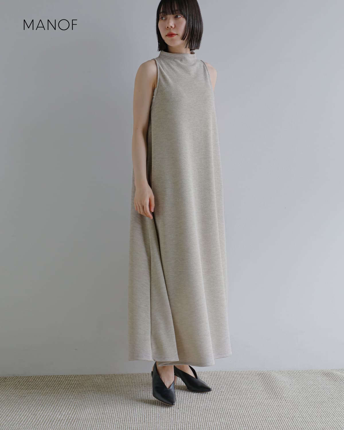 オマケ付き　明治非売品　ワンピースフロア什器×1台 MANOF マノフ アメリカンスリーブ ミニマル ワンピース 80112-5103