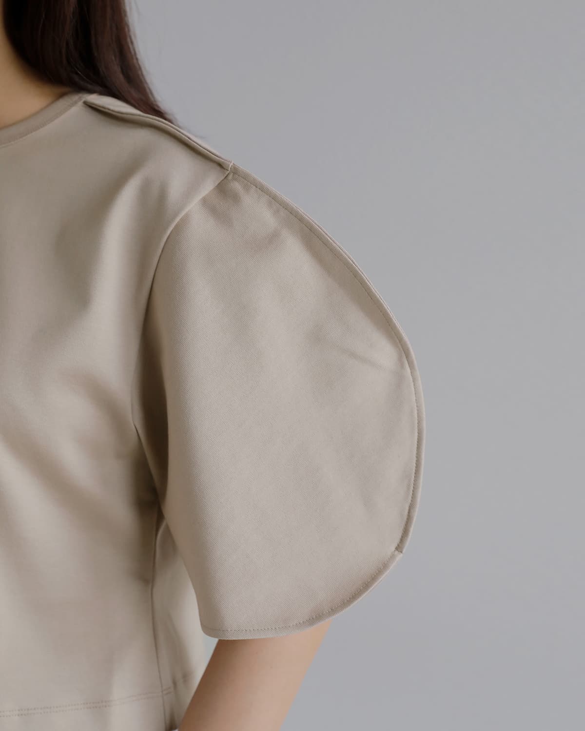 CINOH チノ コットン天竺 クロップド プルオーバー “REFINA enso/円相