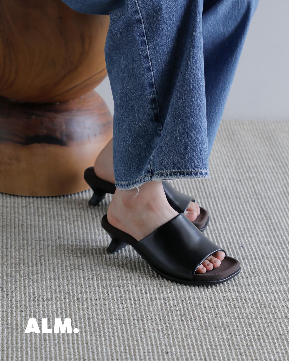 3こ1】【20%OFF】ALM. アルム パフィー サンダル “RABBIT PUFFY