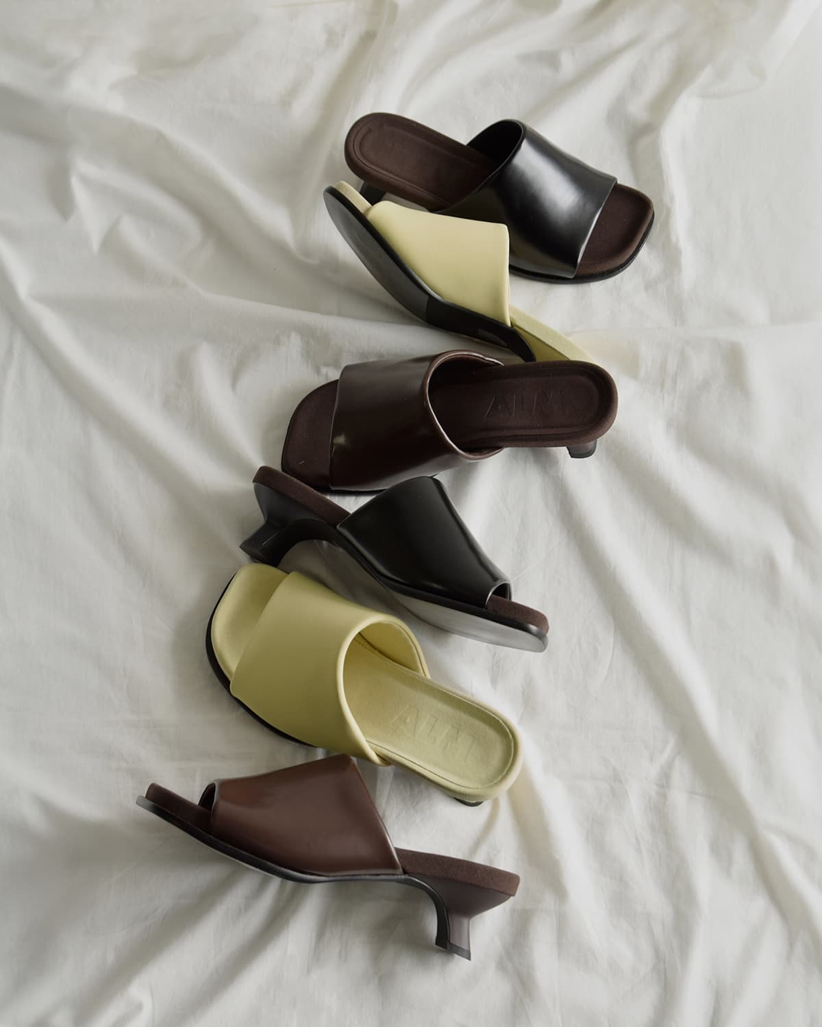 3こ1】【20%OFF】ALM. アルム パフィー サンダル “RABBIT PUFFY