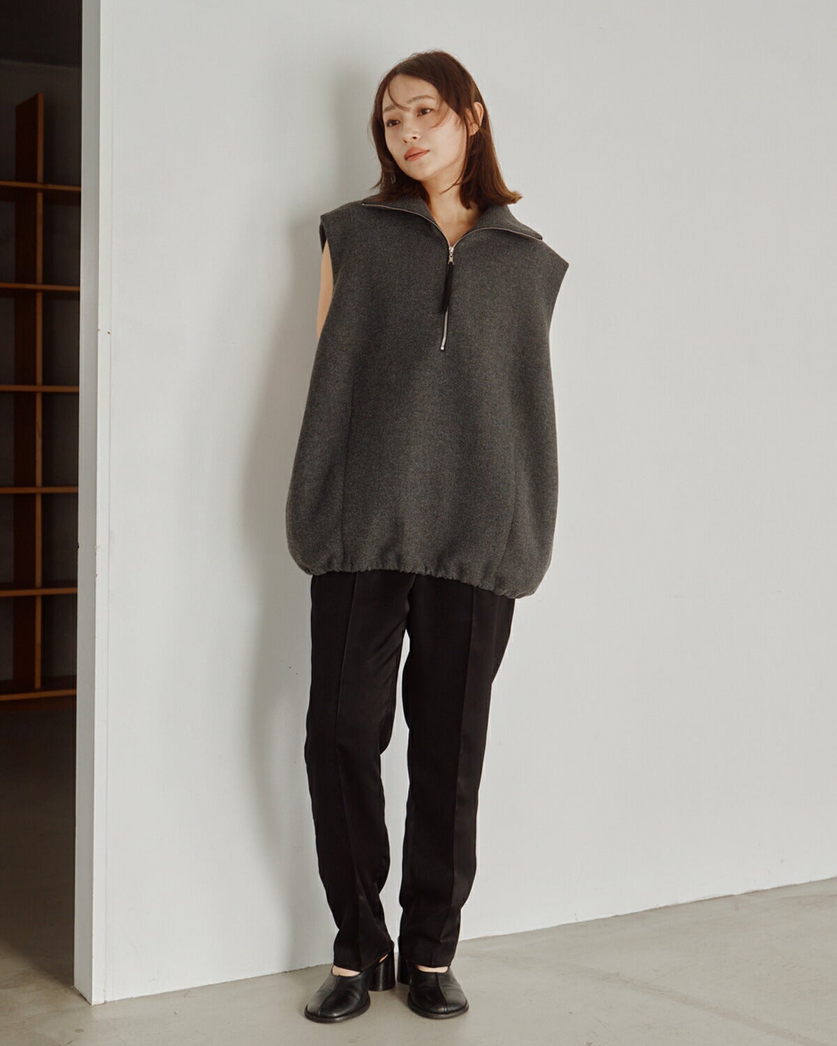 Hella ウール ハイネック ベスト Wool High Neck Vest h263-16