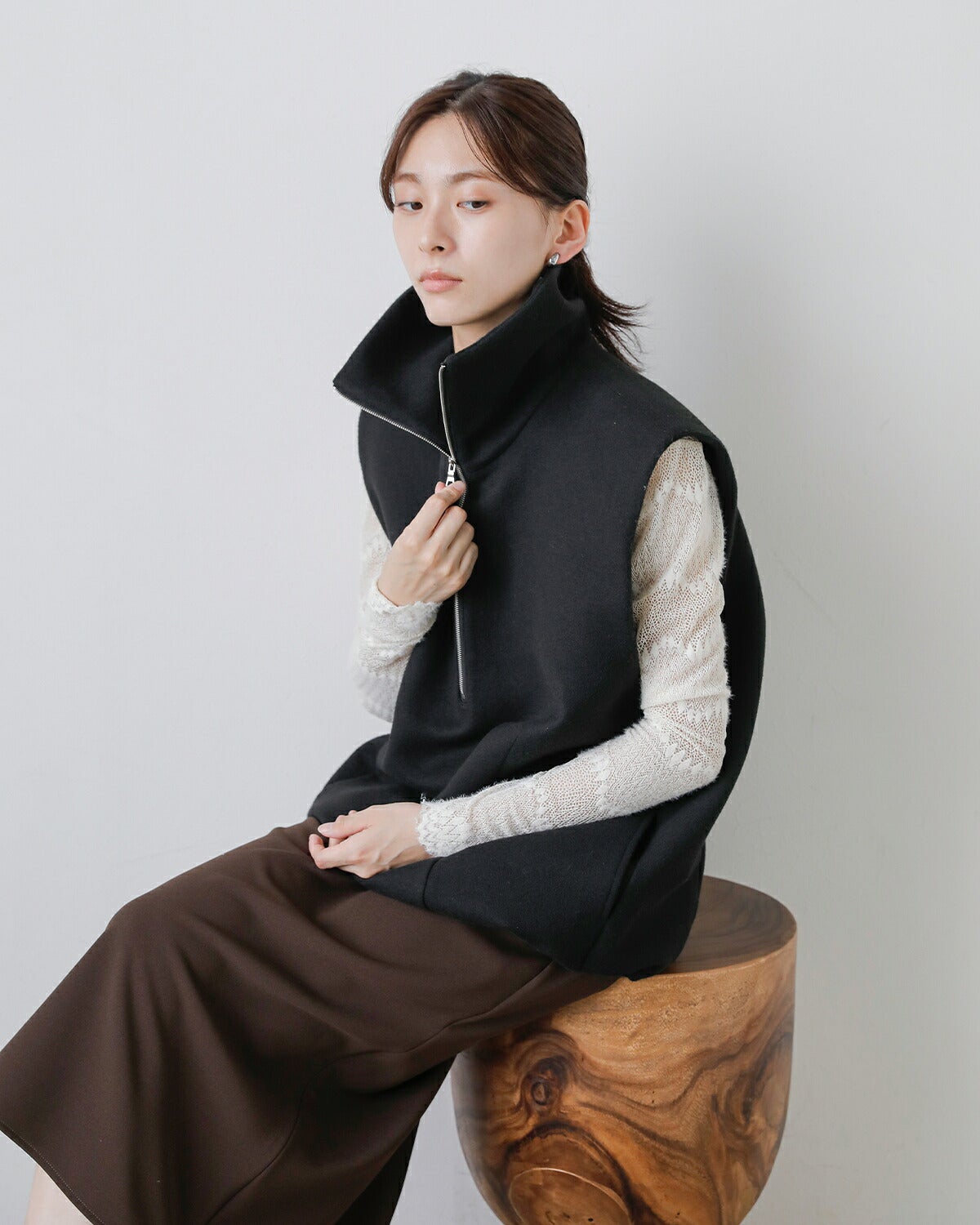 Hella ウール ハイネック ベスト Wool High Neck Vest h263-16