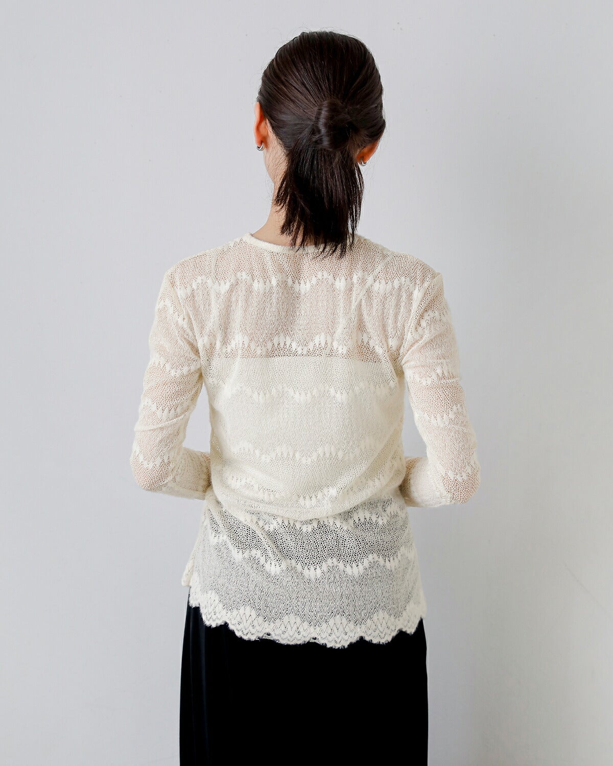 2026aw新作] Hella ヘラ フロック レース シアー トップ Flocked Lace