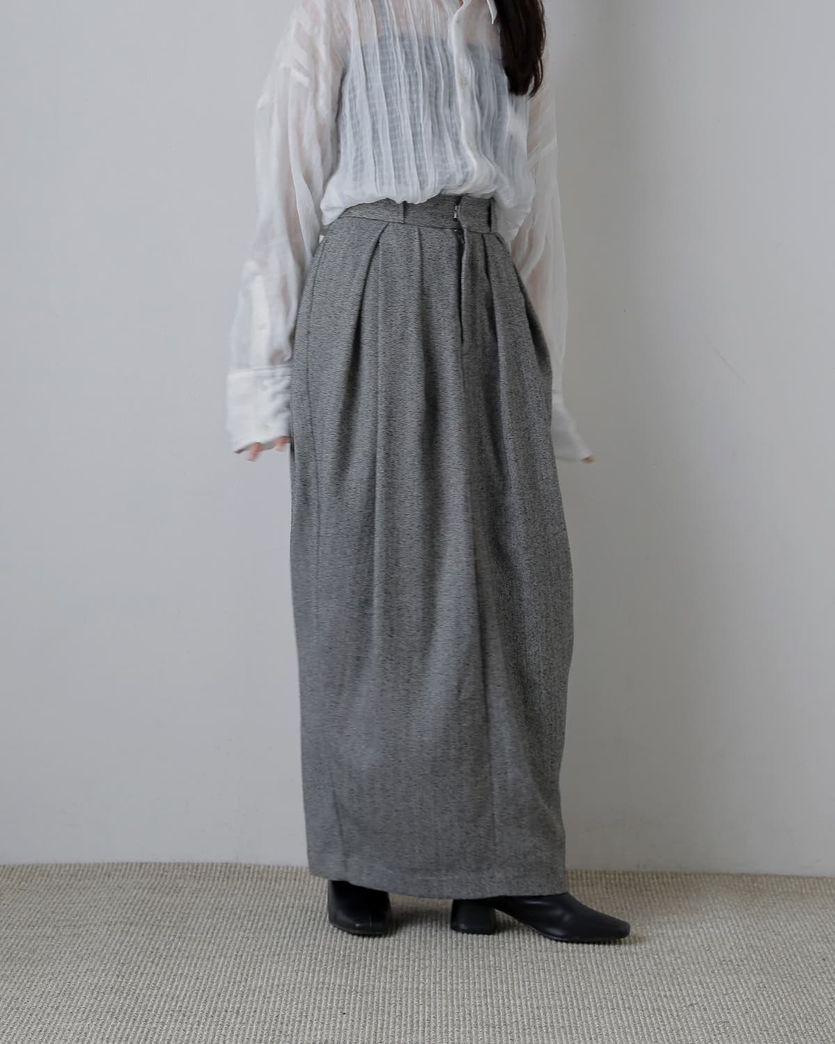 2026aw新作] Hella ヘラ へリンボーン ツイード スカート Herringbone