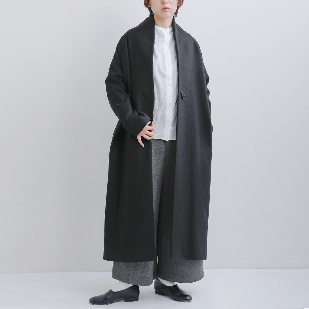 ✳︎SI • HIRAI モスグリーンロングコート 2026aw新作]SI-HIRAI スーヒライ スペシャルメルトン ノーカラー
