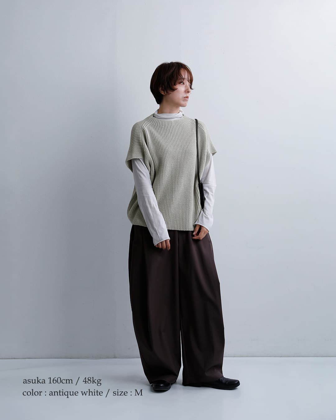 【新品タグ付】evam eva コットンラミー Vネックベスト ブラック M 新品タグ付】evam eva コットンラミー Vネックベスト ブラック M evam