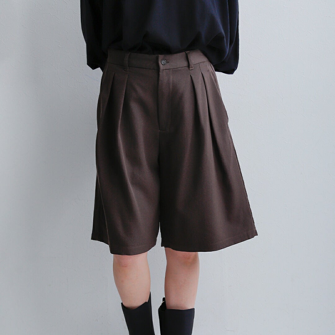 tissu ティシュ ウール ルマーノツイル タック ハーフパンツ