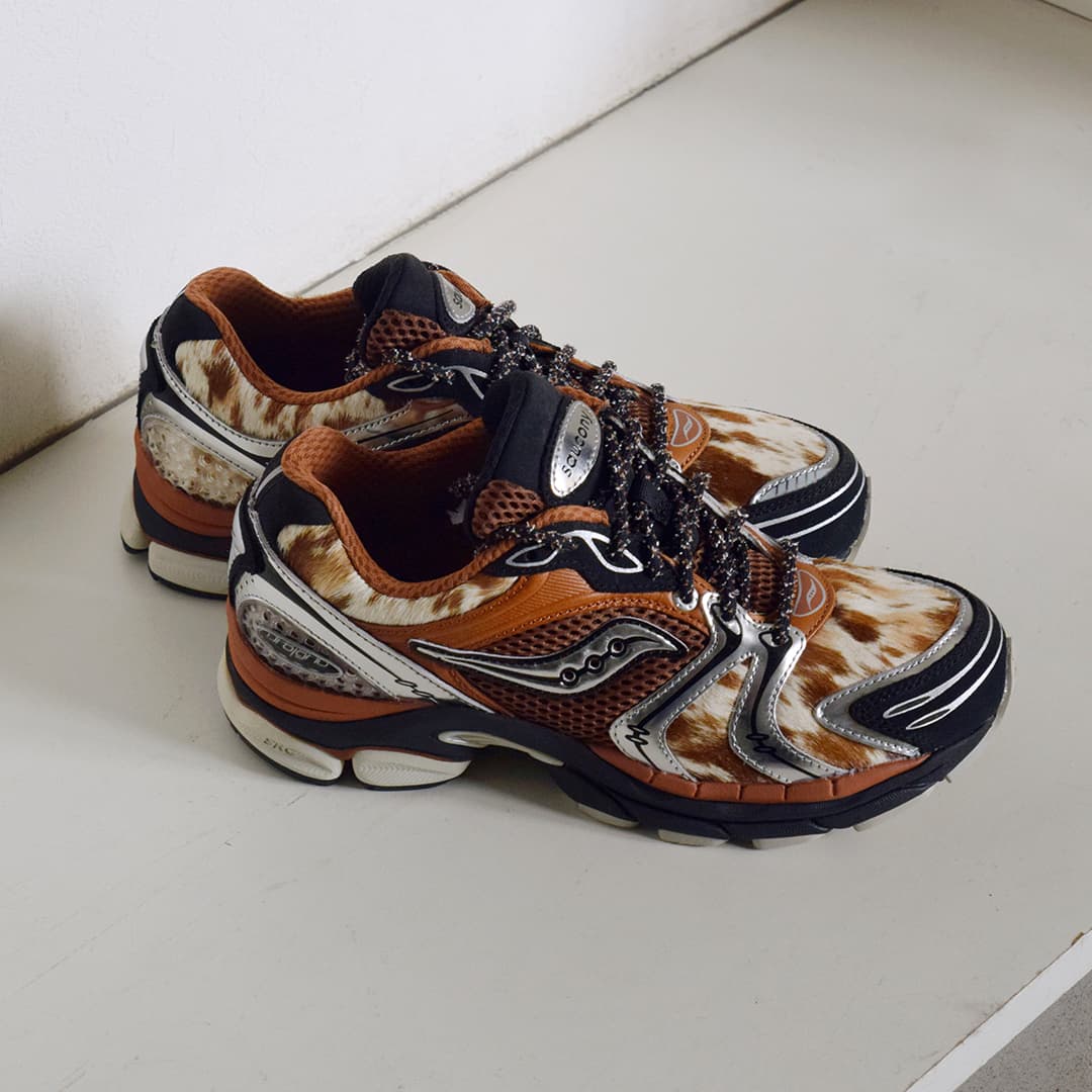 saucony サッカニー プログリッドトライアンフ4 スニーカー PROGRID