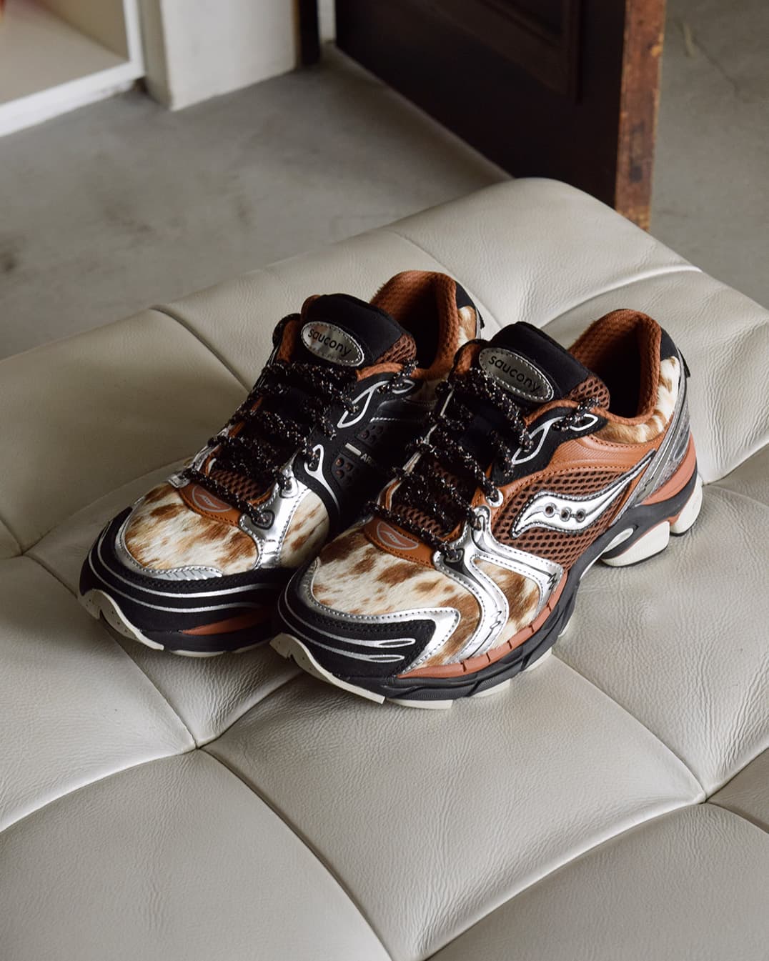 saucony サッカニー プログリッドトライアンフ4 スニーカー PROGRID