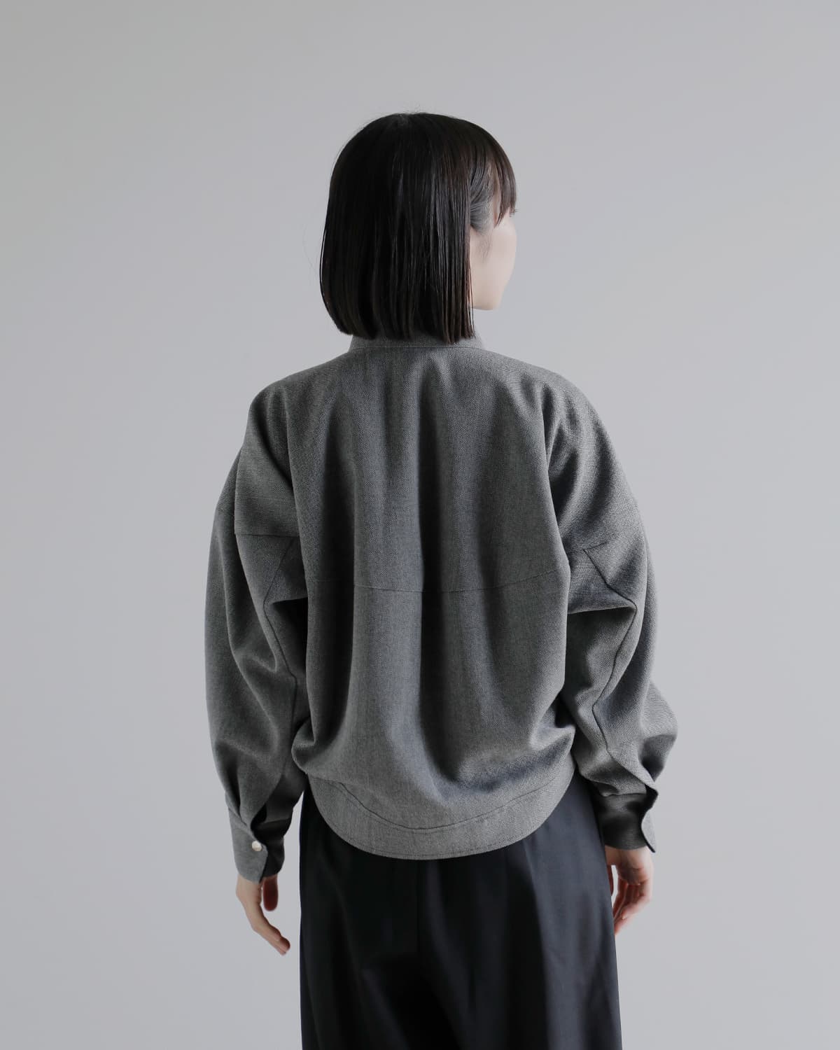 support surface サポートサーフェス ウール スタンドカラー